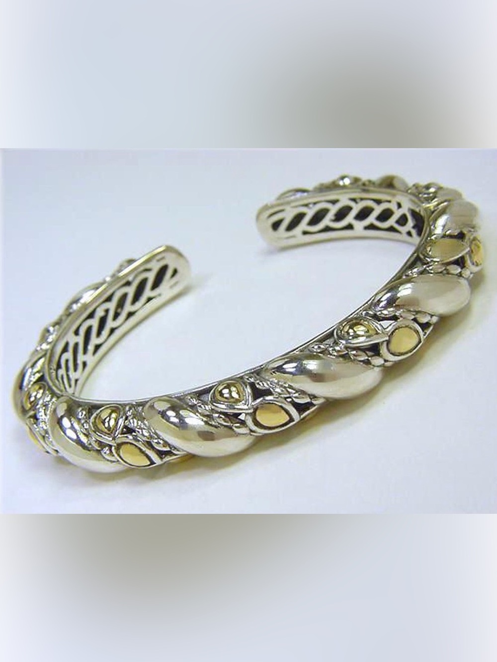 John Hardy JAI 14K Gold & 925 Silver Lotus Petal Hinged Cuff Bracelet 6.5”